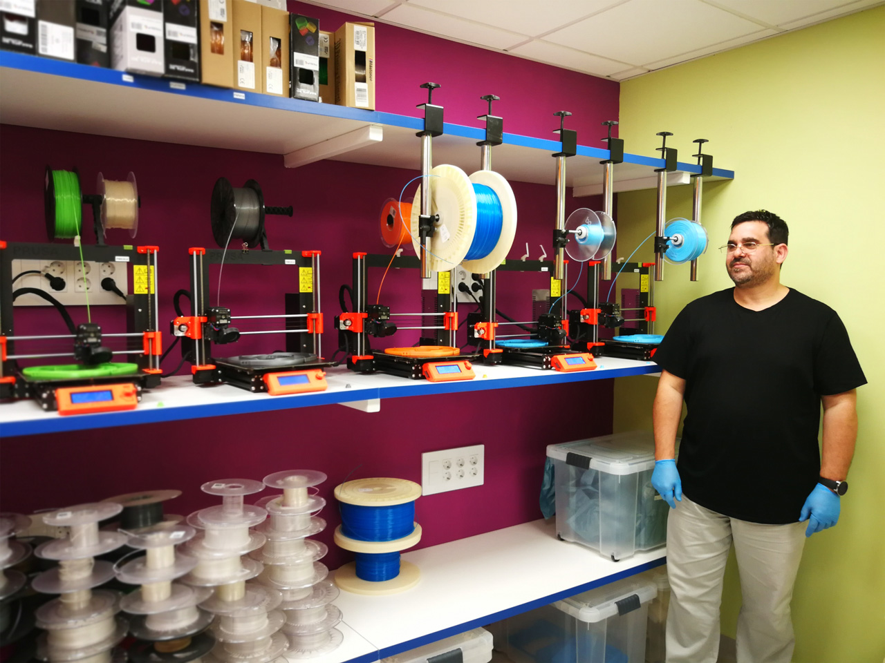 MHP colabora imprimiendo material sanitario en sus impresoras 3D